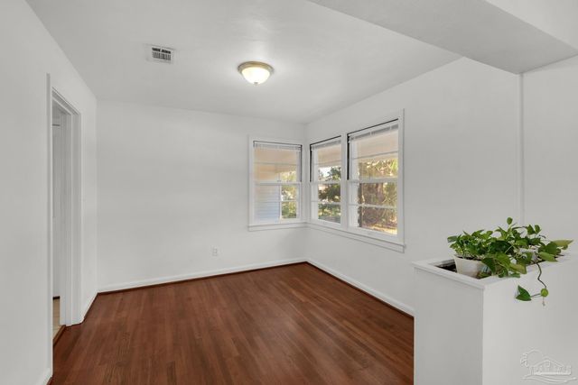 102 Ariola Ave, Pensacola, FL 32503