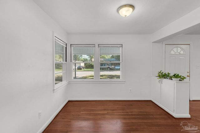 102 Ariola Ave, Pensacola, FL 32503