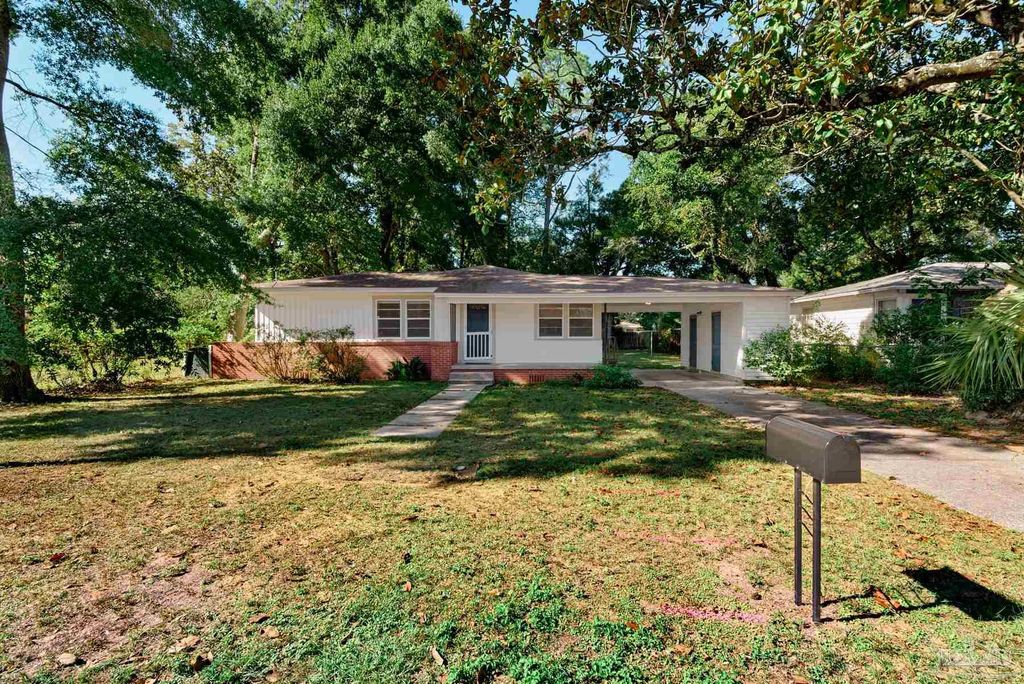 102 Ariola Ave, Pensacola, FL 32503