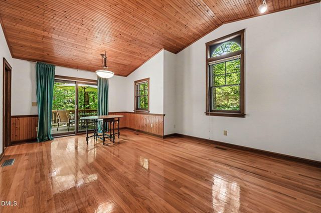 200 Spring Valley Road, Carrboro, NC 27510