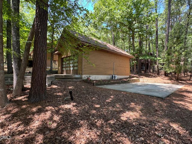 200 Spring Valley Road, Carrboro, NC 27510