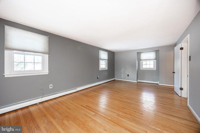 1237 E STRASBURG RD, West Chester, PA 19380