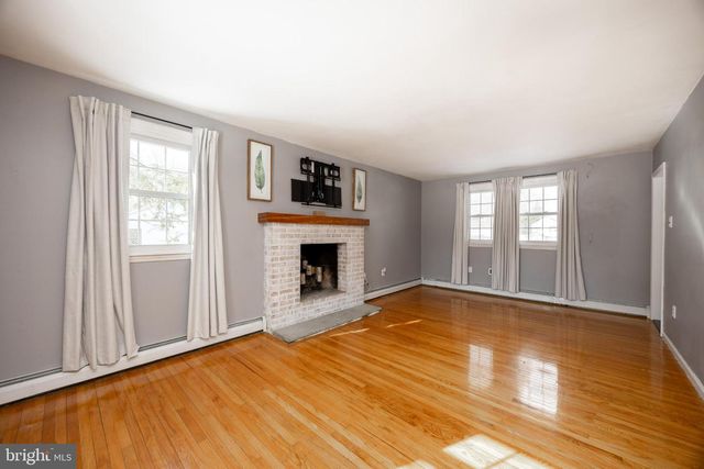 1237 E STRASBURG RD, West Chester, PA 19380