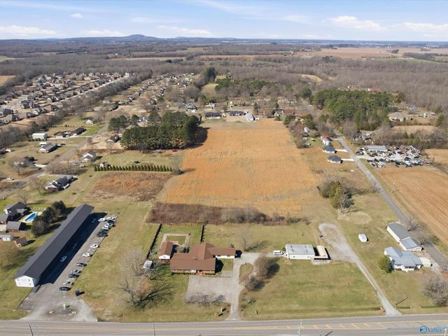 7.5 Winchester Road, New Market, AL 35761