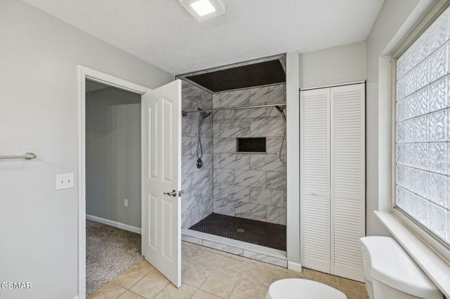 734 Southview Circle, Kodak, TN 37764