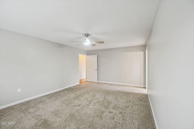 734 Southview Circle, Kodak, TN 37764