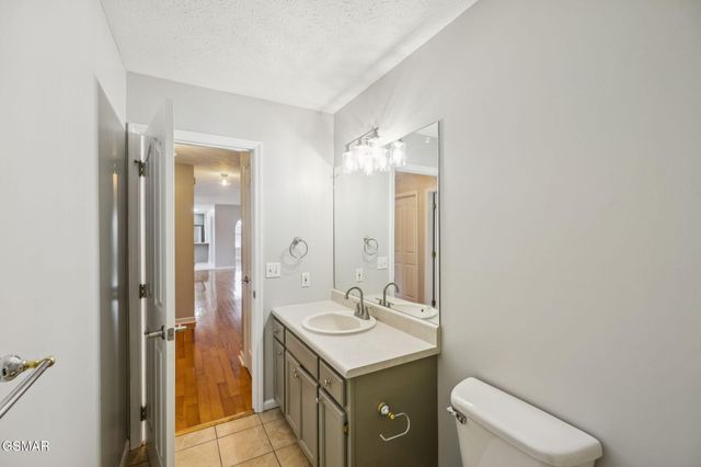 734 Southview Circle, Kodak, TN 37764