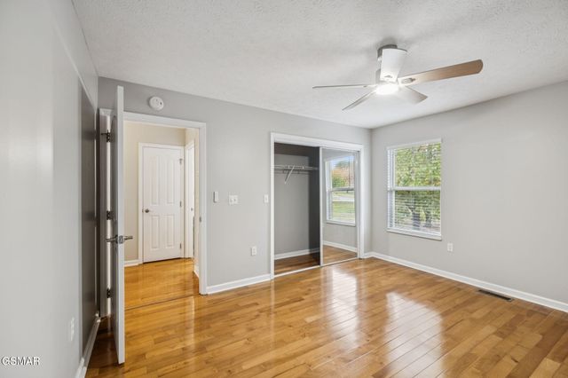 734 Southview Circle, Kodak, TN 37764