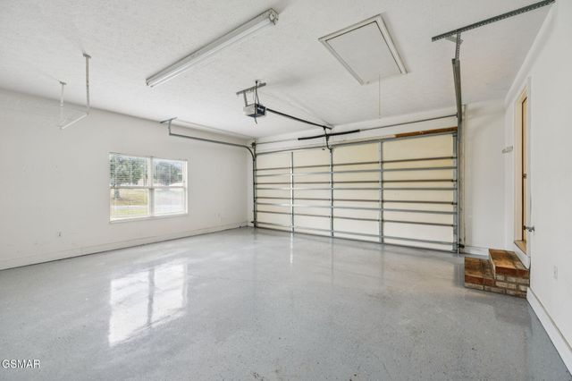 734 Southview Circle, Kodak, TN 37764