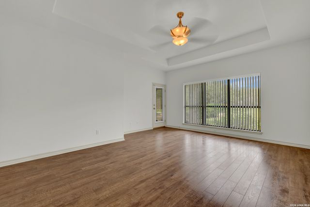 8472 ROLLING ACRES TRL, Fair Oaks Ranch, TX 78015