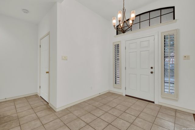 8472 ROLLING ACRES TRL, Fair Oaks Ranch, TX 78015