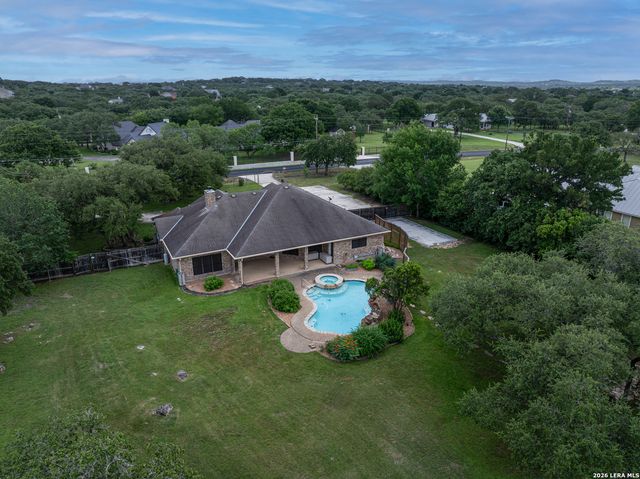 8472 ROLLING ACRES TRL, Fair Oaks Ranch, TX 78015