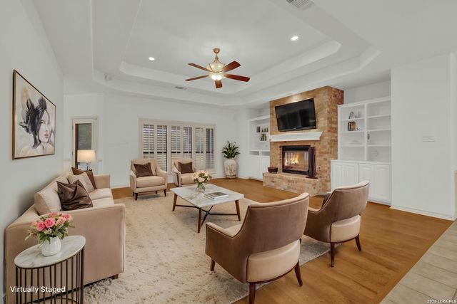 8472 ROLLING ACRES TRL, Fair Oaks Ranch, TX 78015