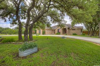 8472 ROLLING ACRES TRL, Fair Oaks Ranch, TX 78015