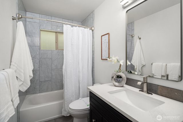 12516 SE 4th Place, Bellevue, WA 98005