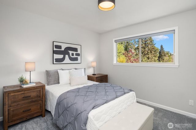 12516 SE 4th Place, Bellevue, WA 98005