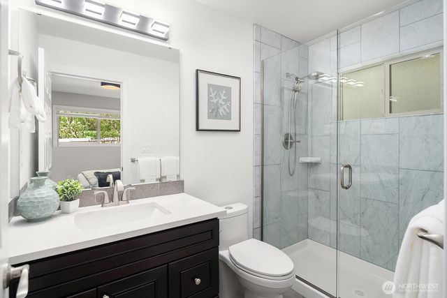 12516 SE 4th Place, Bellevue, WA 98005