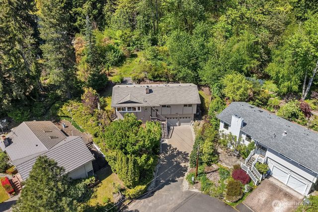 12516 SE 4th Place, Bellevue, WA 98005