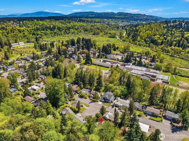 12516 SE 4th Place, Bellevue, WA 98005