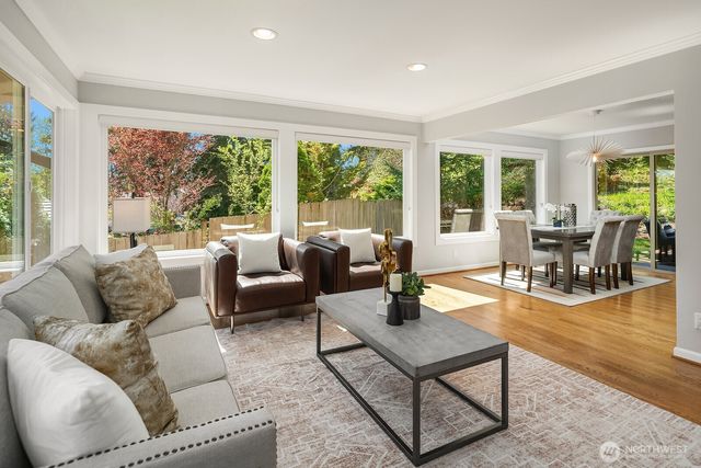 12516 SE 4th Place, Bellevue, WA 98005