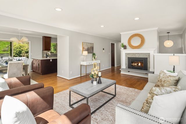 12516 SE 4th Place, Bellevue, WA 98005