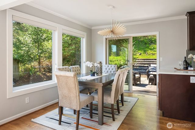 12516 SE 4th Place, Bellevue, WA 98005