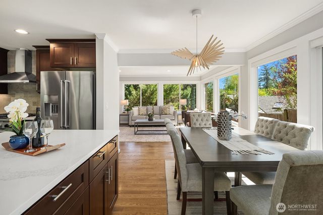 12516 SE 4th Place, Bellevue, WA 98005