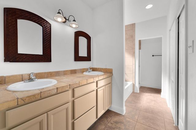 710 Deer Creek CIR, Dripping Springs, TX 78620