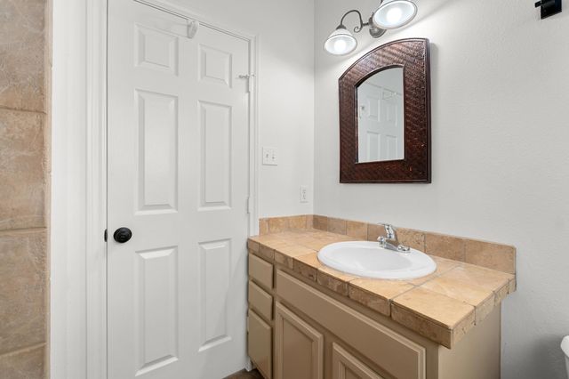 710 Deer Creek CIR, Dripping Springs, TX 78620