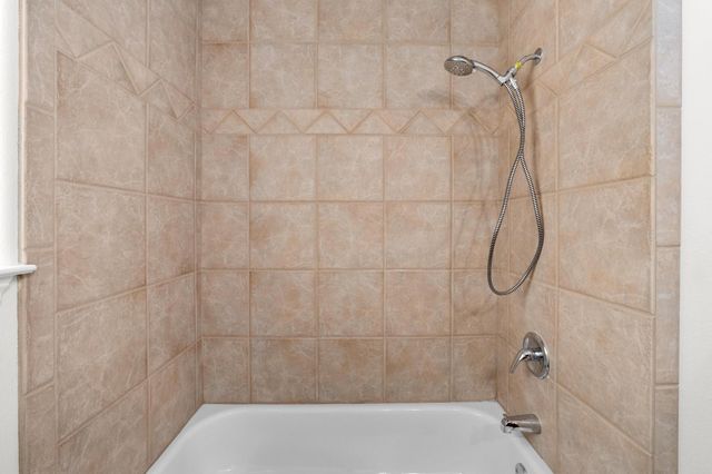 710 Deer Creek CIR, Dripping Springs, TX 78620