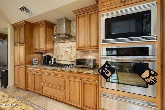 202 W LAMAR Road, Phoenix, AZ 85013