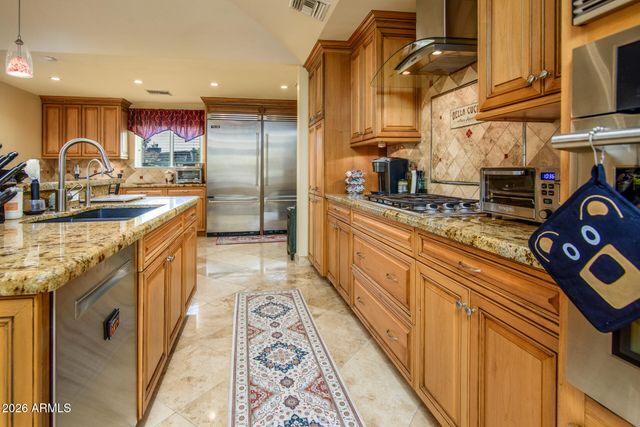 202 W LAMAR Road, Phoenix, AZ 85013