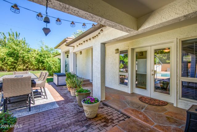 202 W LAMAR Road, Phoenix, AZ 85013