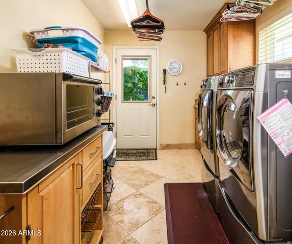 202 W LAMAR Road, Phoenix, AZ 85013
