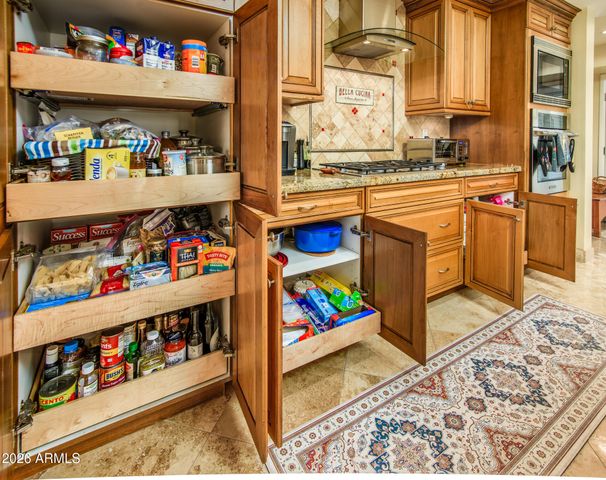 202 W LAMAR Road, Phoenix, AZ 85013