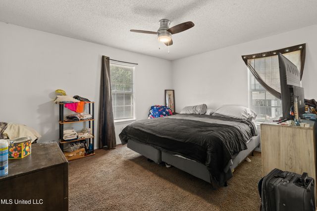 560 Pelican Avenue, Pass Christian, MS 39571