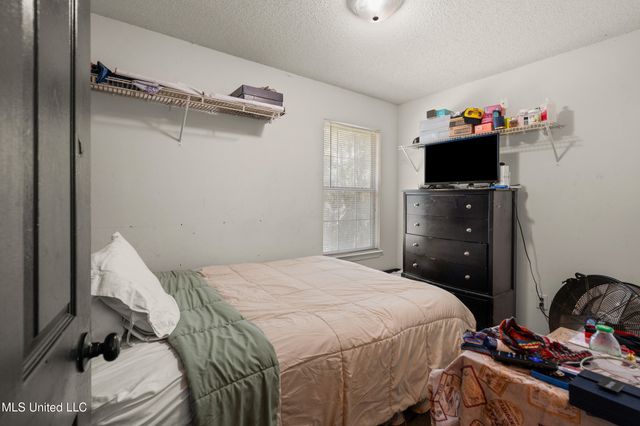 560 Pelican Avenue, Pass Christian, MS 39571