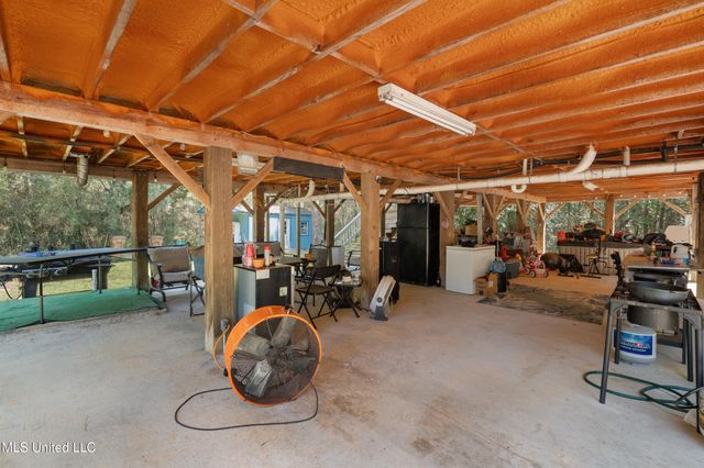 560 Pelican Avenue, Pass Christian, MS 39571