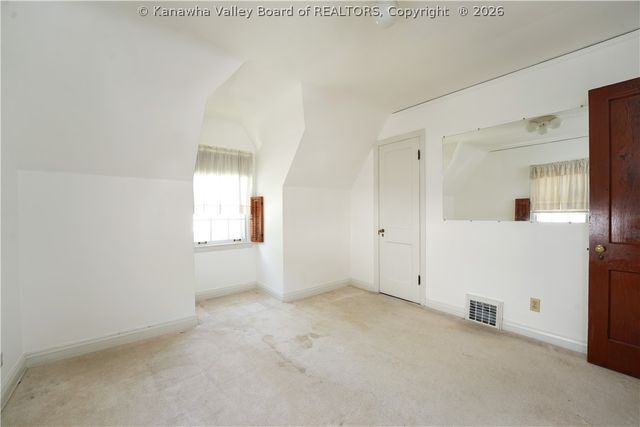3807 Venable Avenue Se, Charleston, WV 25304
