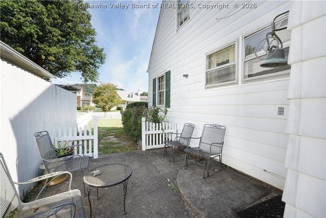 3807 Venable Avenue Se, Charleston, WV 25304