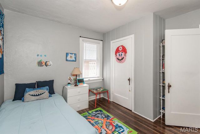 8725 Susan Avenue, St John, MO 63114