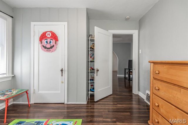 8725 Susan Avenue, St John, MO 63114