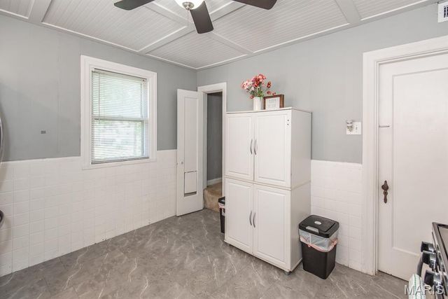 8725 Susan Avenue, St John, MO 63114