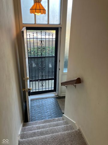 720 Maplewood Avenue, Anderson, IN 46012