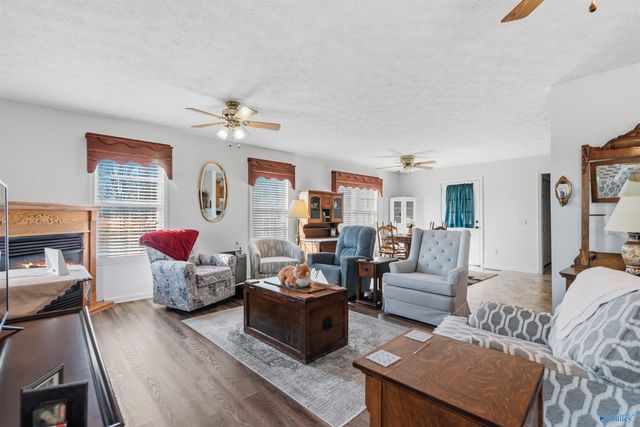 588 Latham, Eva, AL 35621