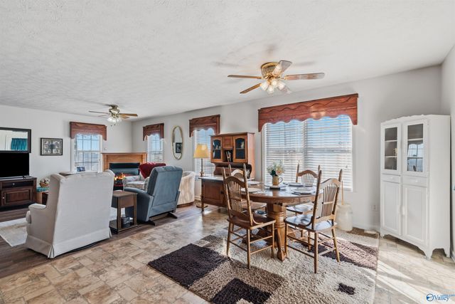 588 Latham, Eva, AL 35621