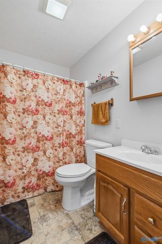 588 Latham, Eva, AL 35621