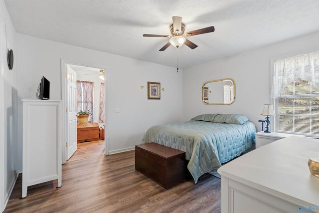 588 Latham, Eva, AL 35621