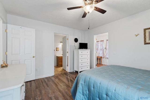 588 Latham, Eva, AL 35621