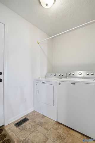 588 Latham, Eva, AL 35621